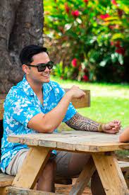 How to Identify Vintage Hawaiian Shirts